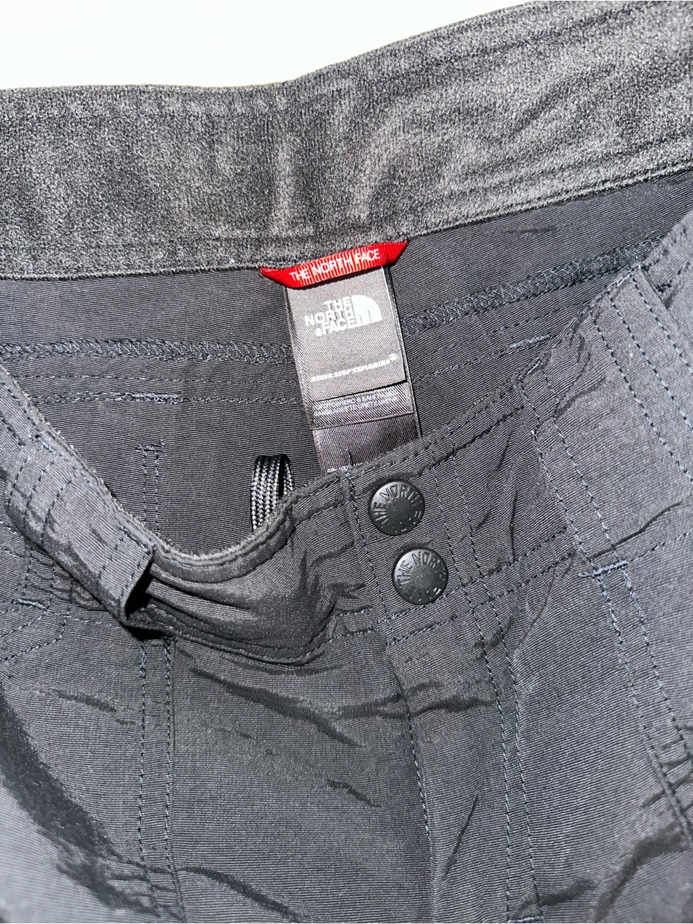 The North Face Black Women's Cargo Shorts - Picture 5 of 9